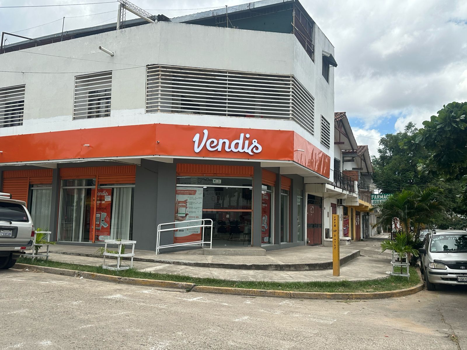 Vendis Santa Cruz